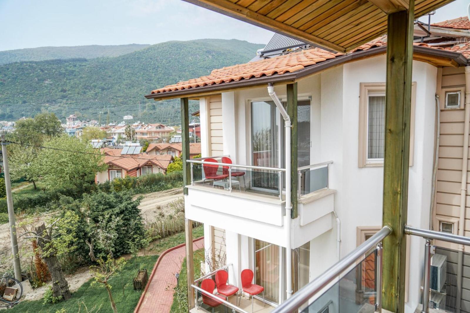 Aloria Garden Hotel 4/50