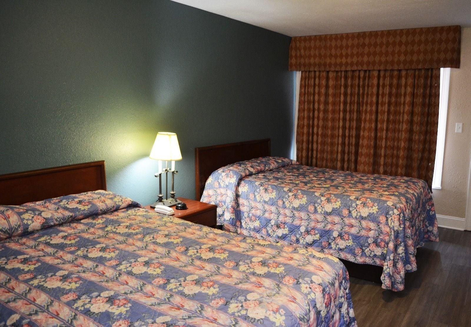 Budget inn 10/27