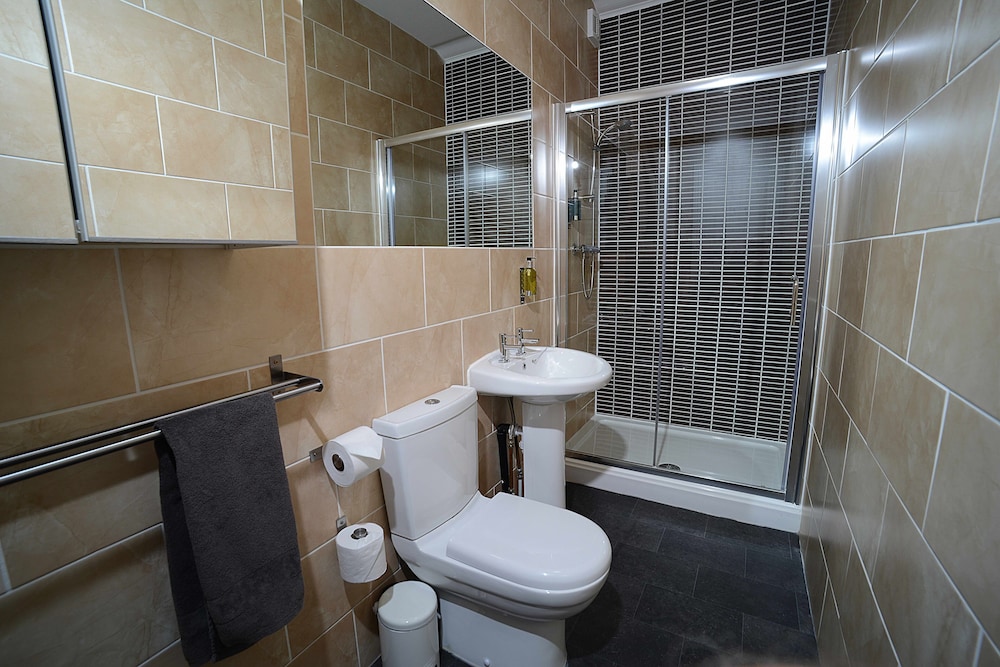 Twelve Self Serviced Apartments 46/50