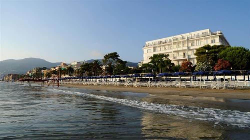 Grand Hotel Mediterranee 29/64