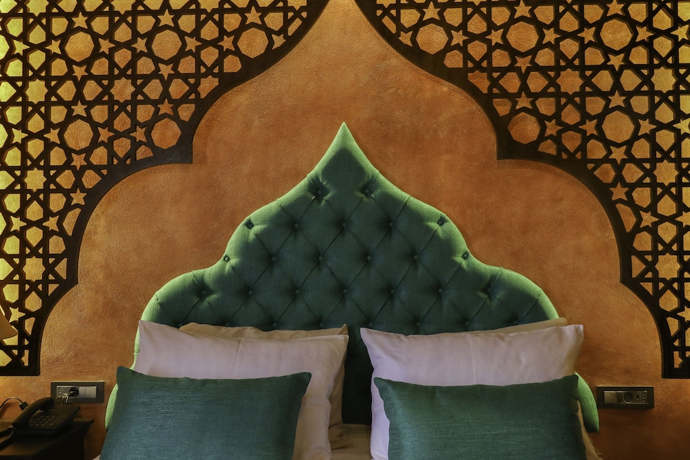 Decan Concept Boutique Estate 29/45