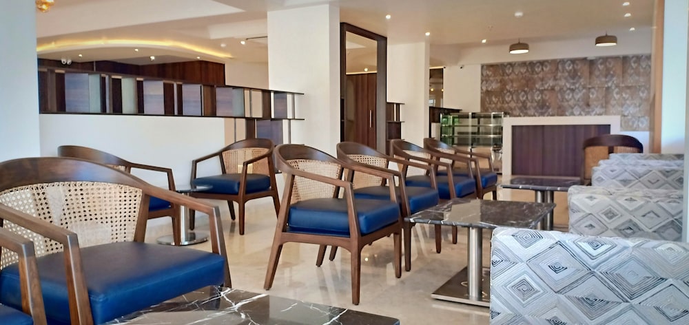 Cosmique Clarks Inn Suites Goa 34/48
