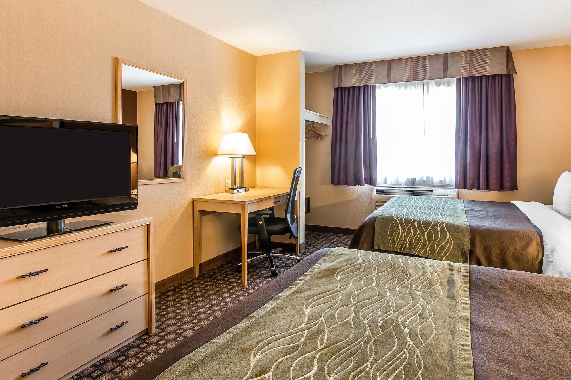 غرفة قياسية بسريرين كوين، Quality Inn & Suites Loveland 2/5