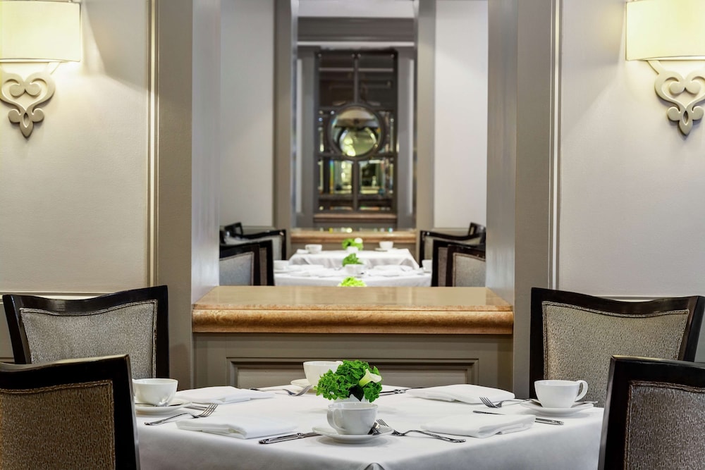restaurant-cafeteria