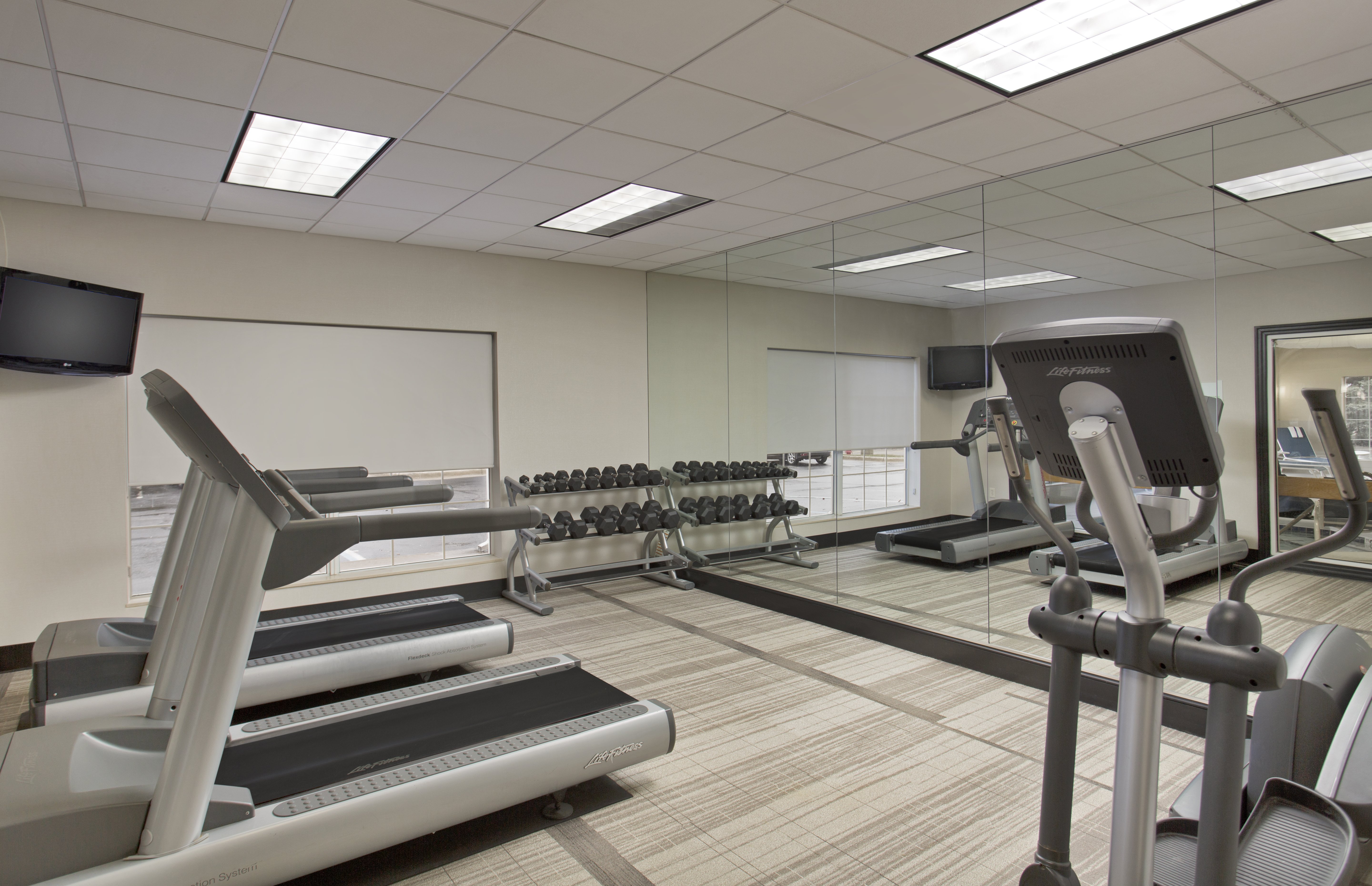 Holiday Inn Grand Rapids - Airport 12/24