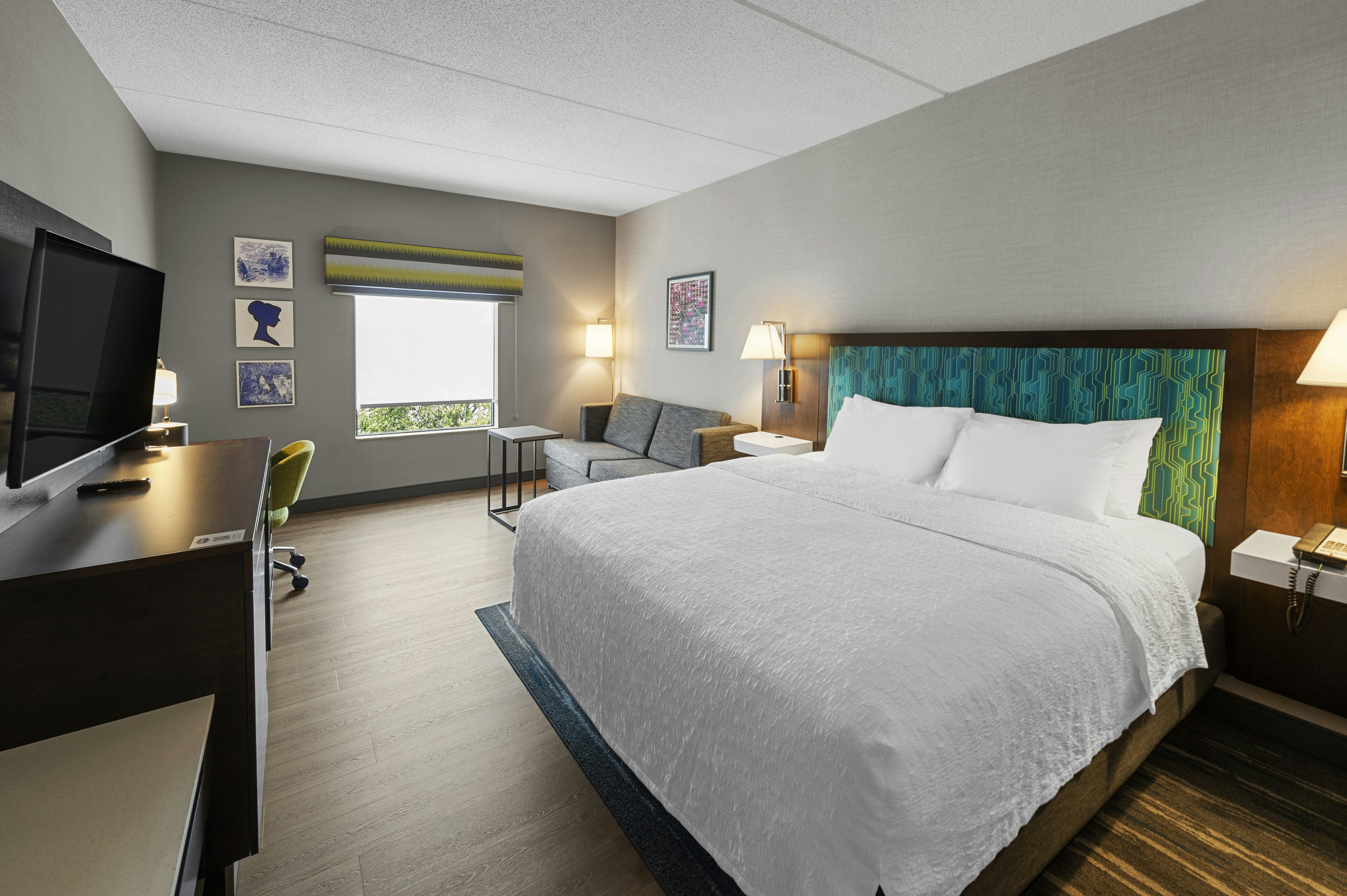 Room, King Bed, Sofa