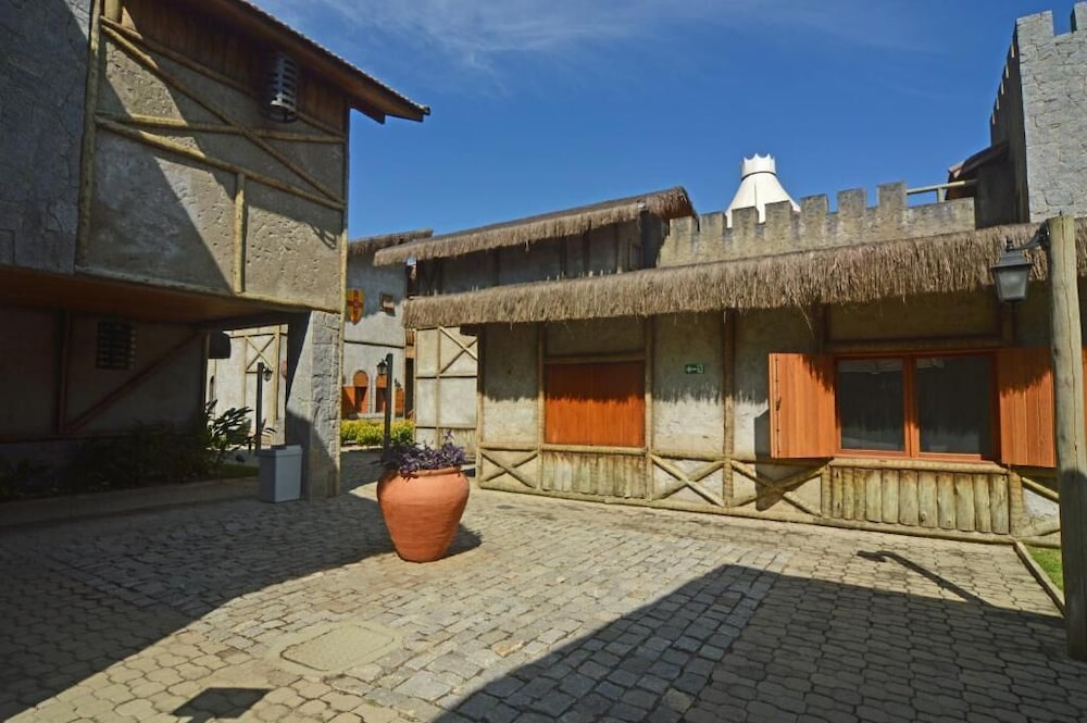 Hotel Magique Le Canton 38/44
