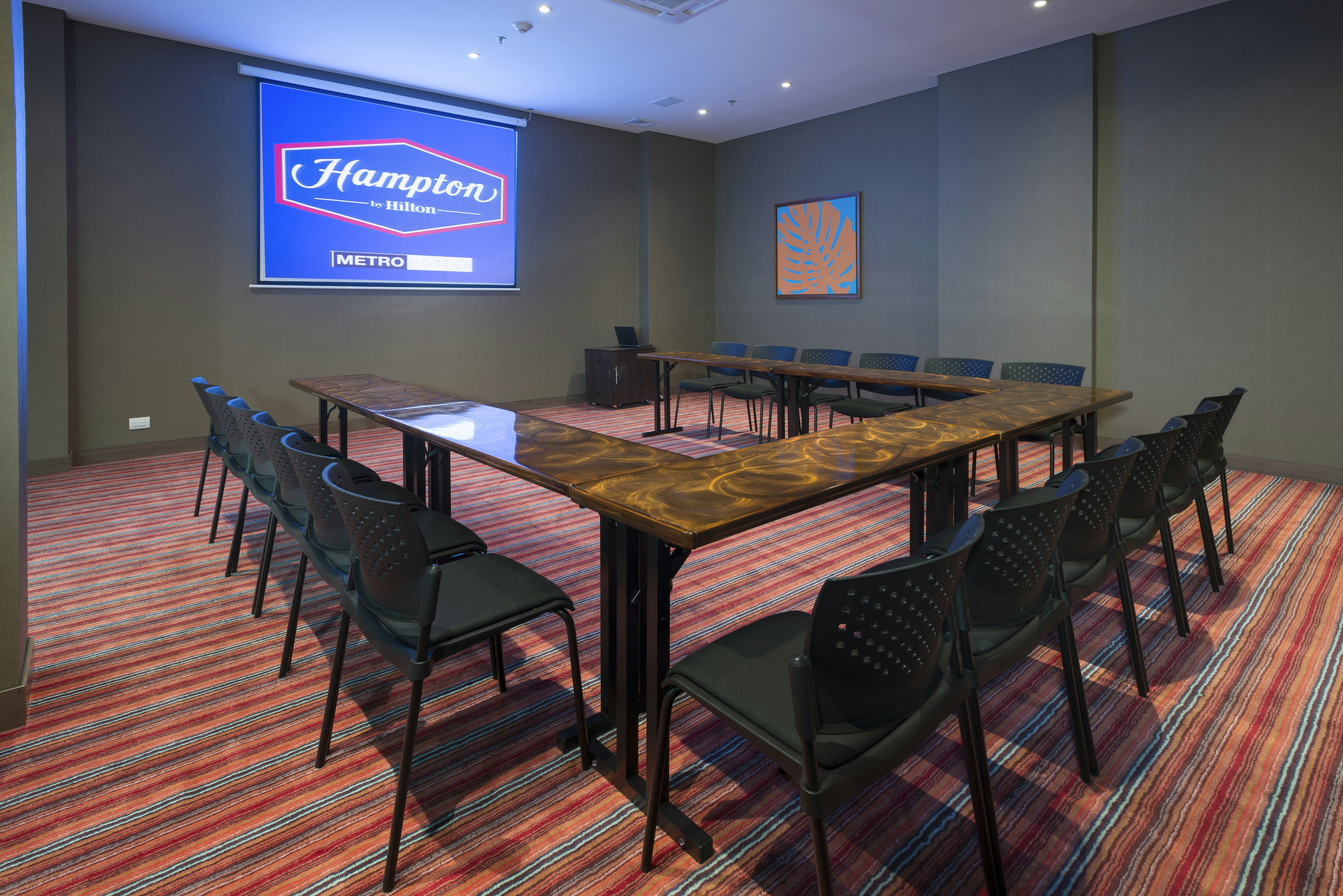 Hampton by Hilton Yopal 16/22