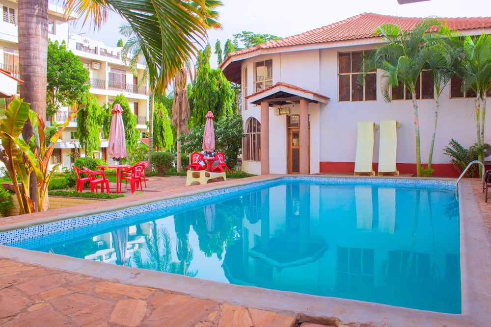 Kilimanjaro Crane Hotel 45/45
