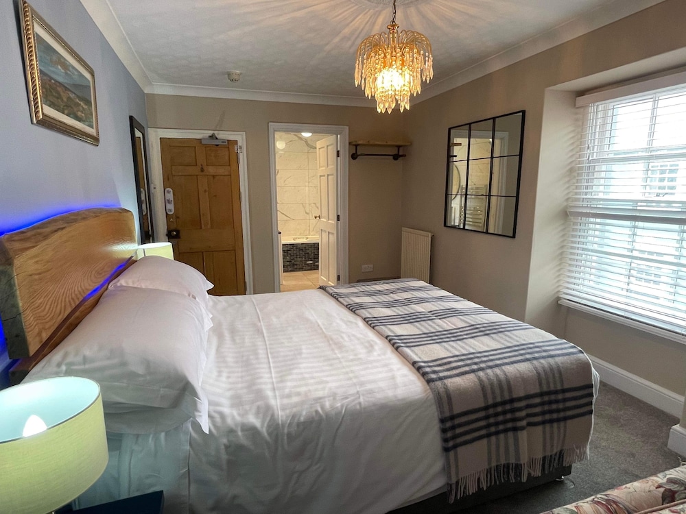 Arosfa Harbourside Guest House 16/50