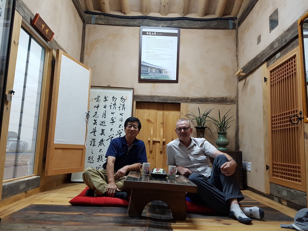 Jukheon Traditional House 12/50