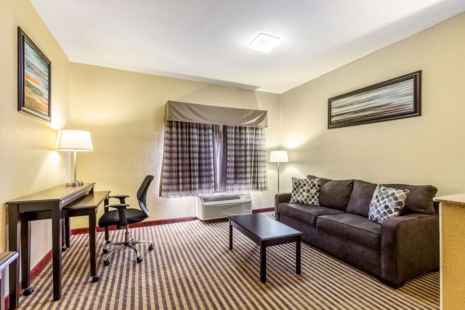 Quality Suites Houston North - Spring 17/41