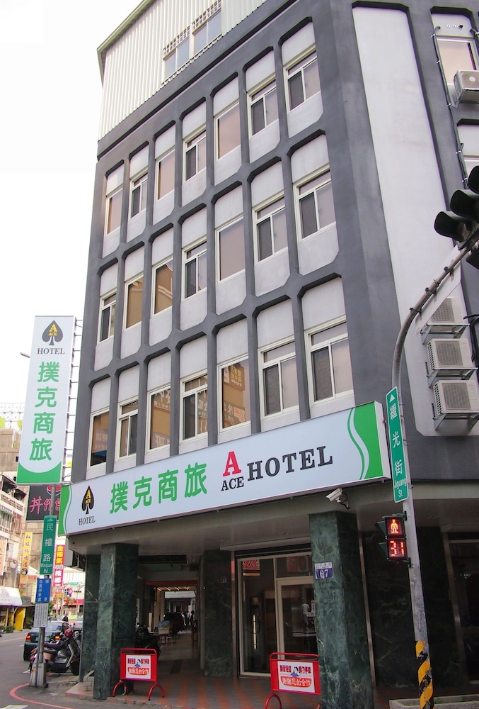 A Ace Hotel 2/56