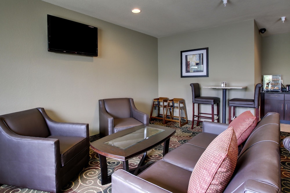 Cobblestone Inn and Suites Avoca 19/40