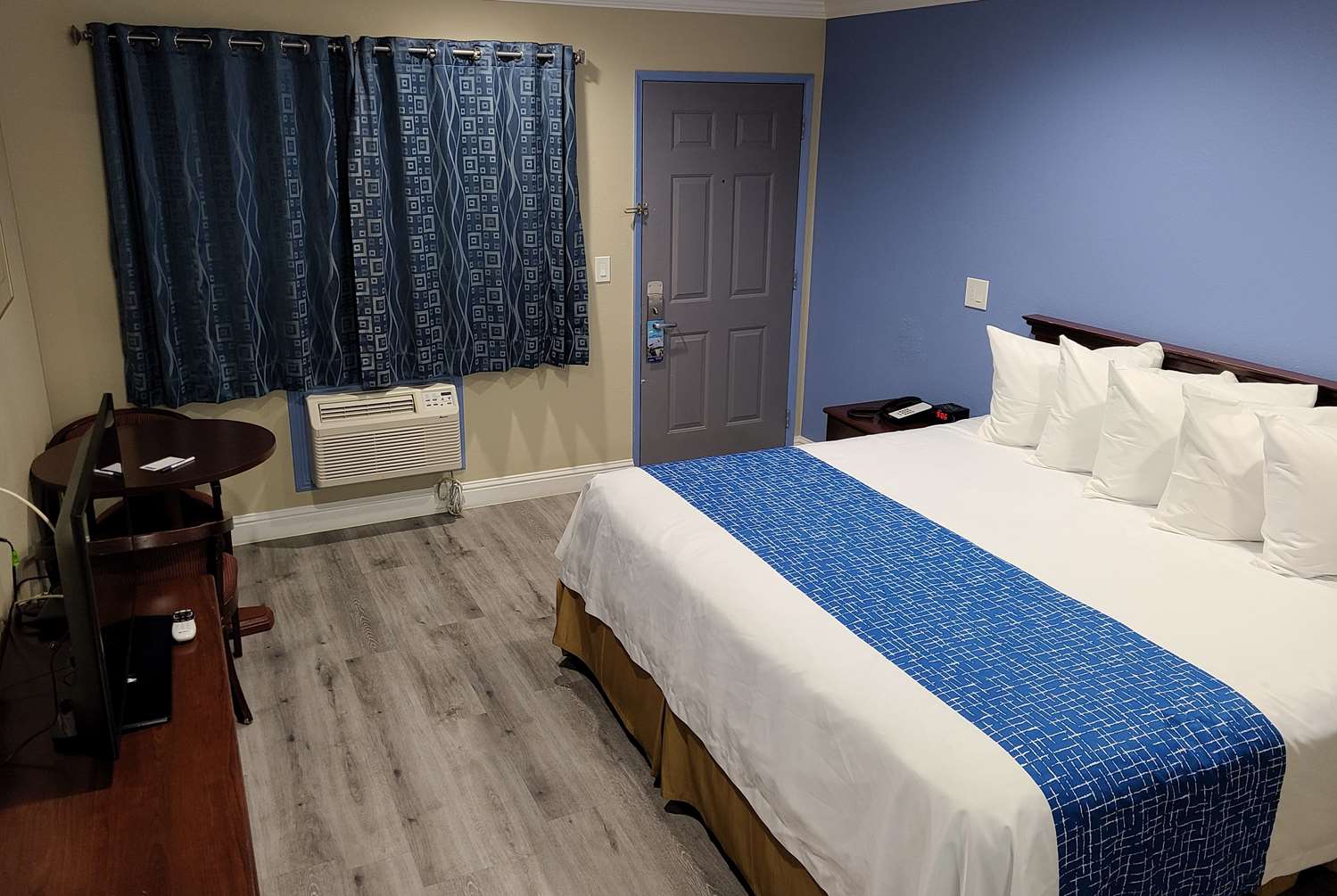 Travelodge by Wyndham Clearlake 14/36
