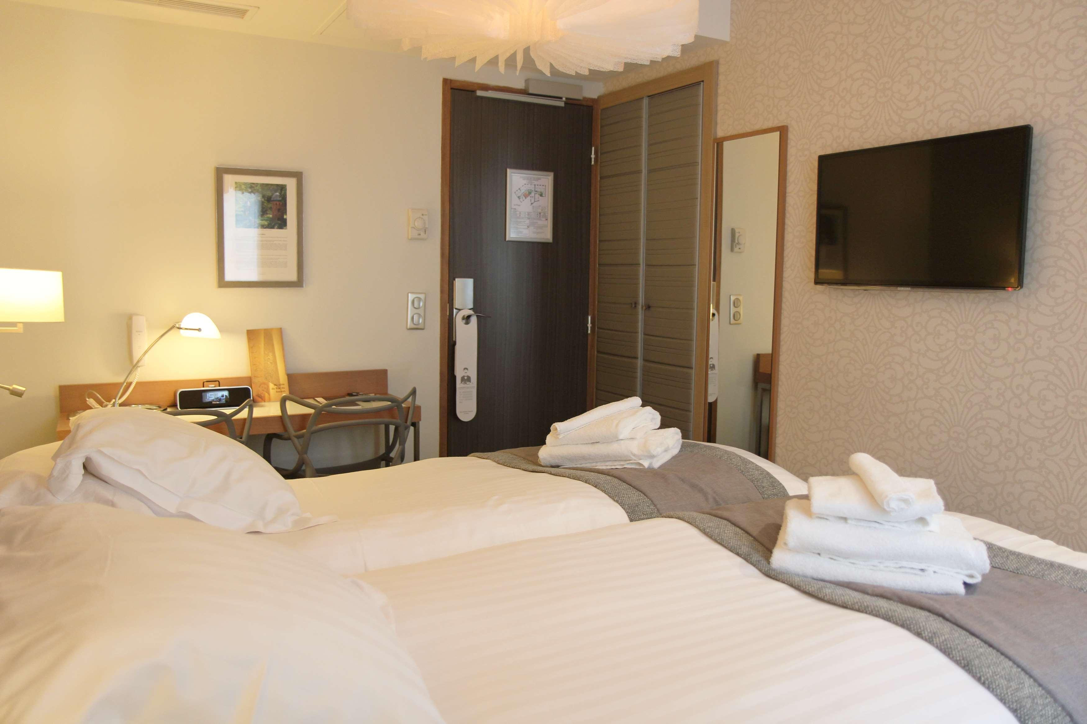 غرفة بسريرين، Hotel Litteraire Le Swann, Bw Premier Collection 4/6