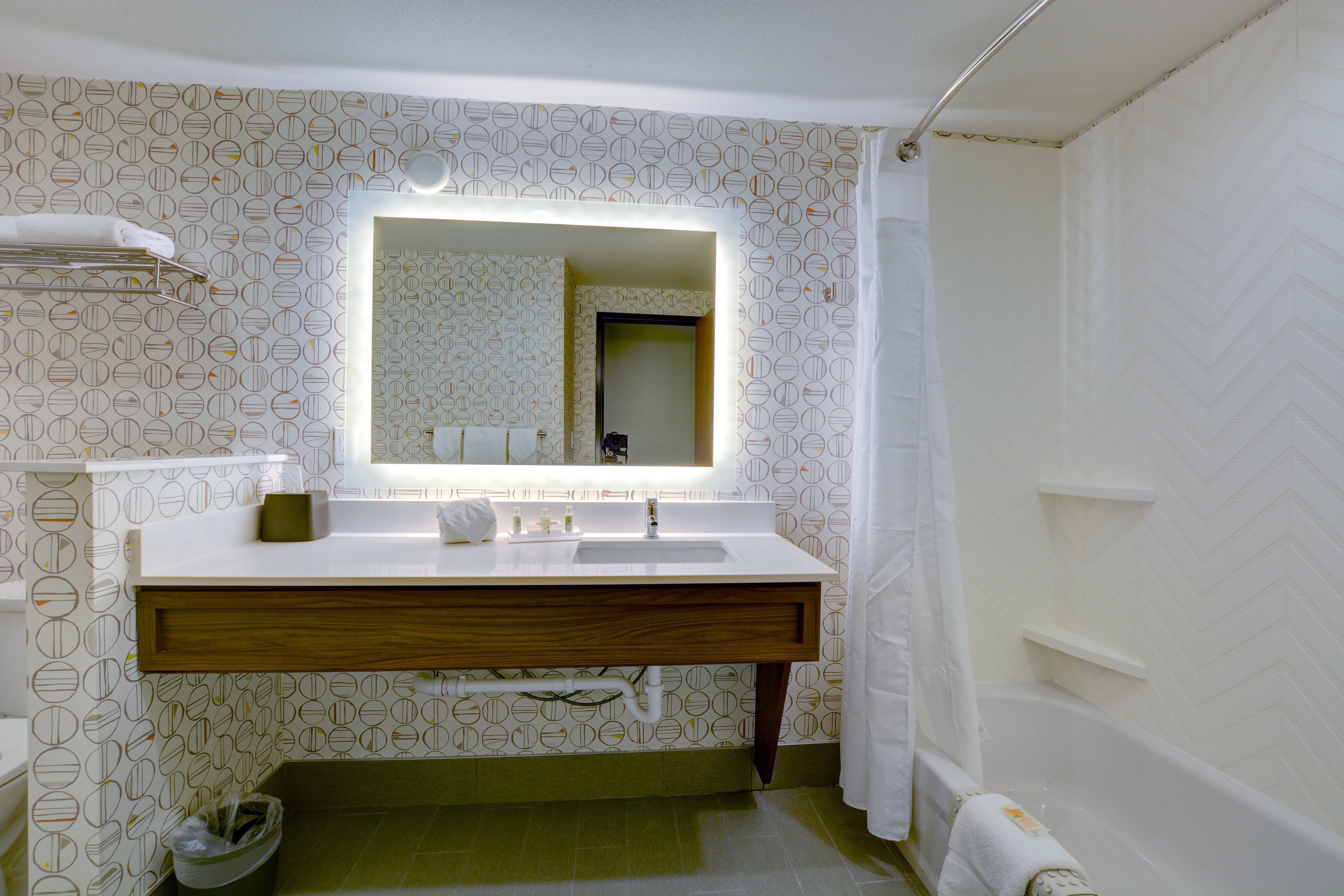 Holiday Inn Salem 49/50