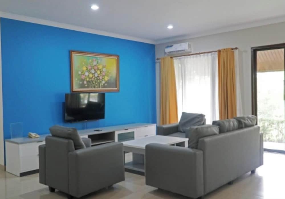 Town House Bukit Damai Indah Hotel and Residence 30/49