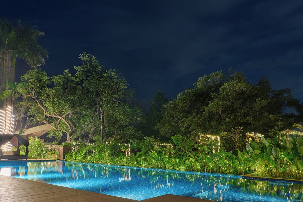 Athiva Resort & Spa Khandala 44/48