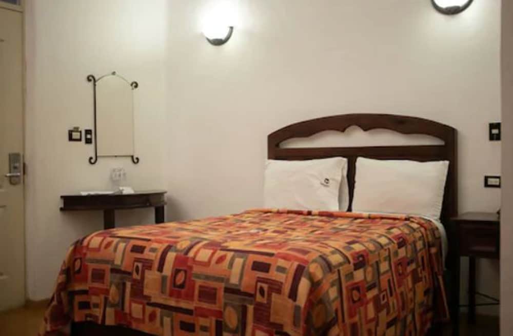 Hotel La Alhondiga 21/58