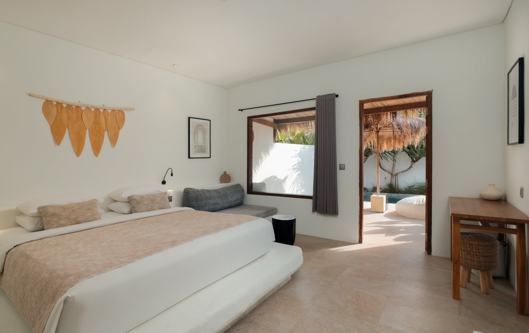 JUNIOR SUITE, SHARED POOL, POOL ACCESS