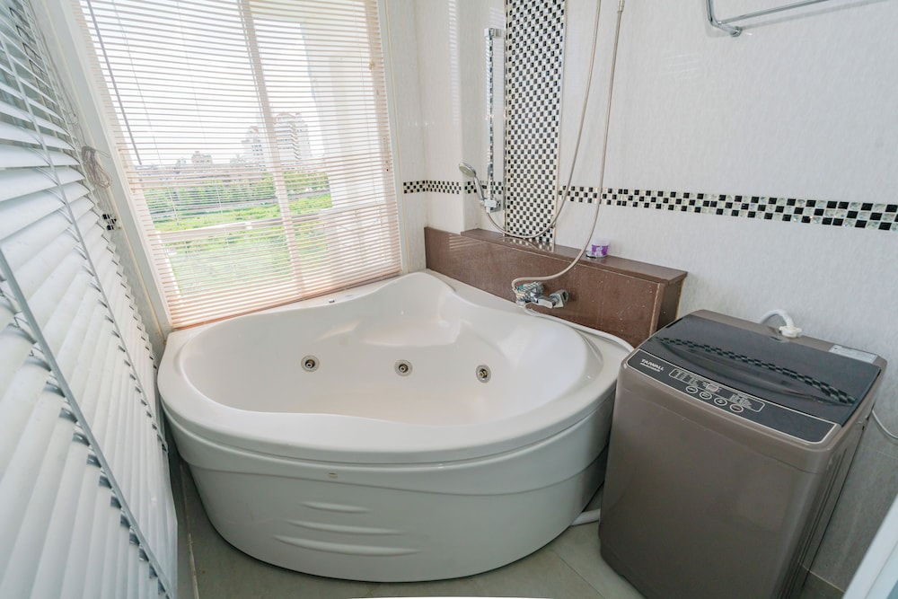 Patong Diamond Hotel 63/64