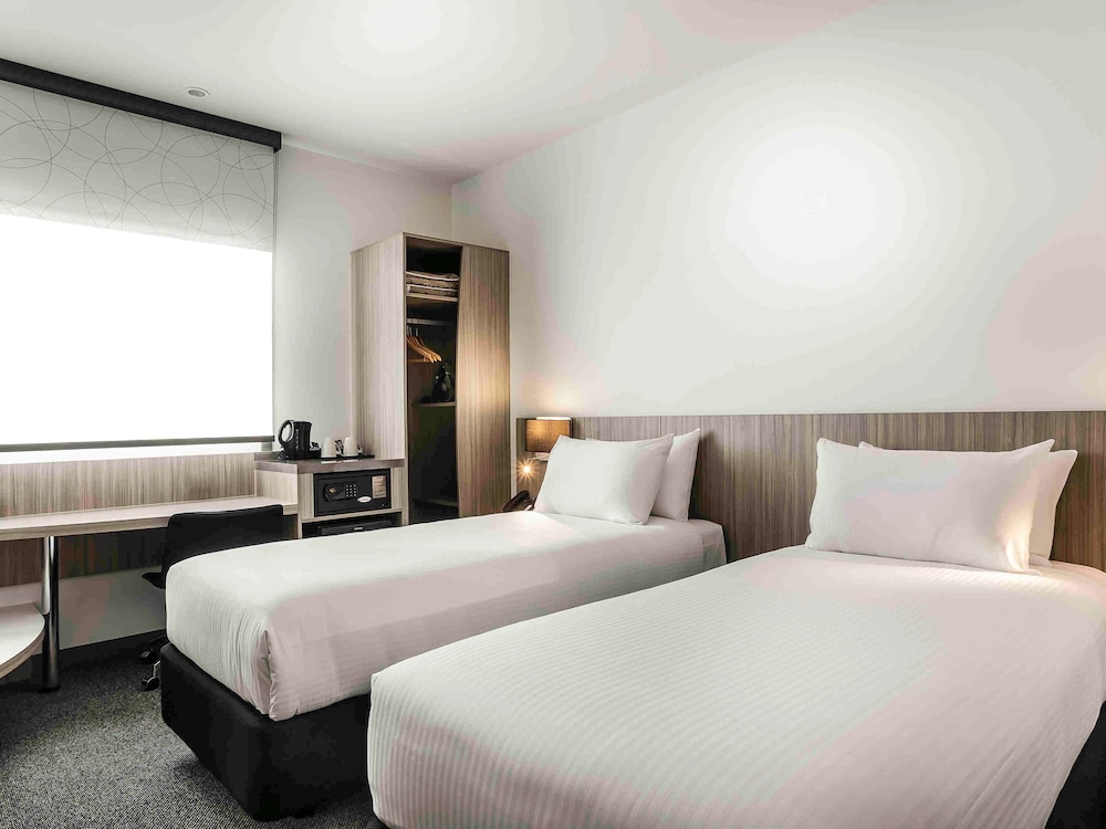 Ibis Mackay 9/67