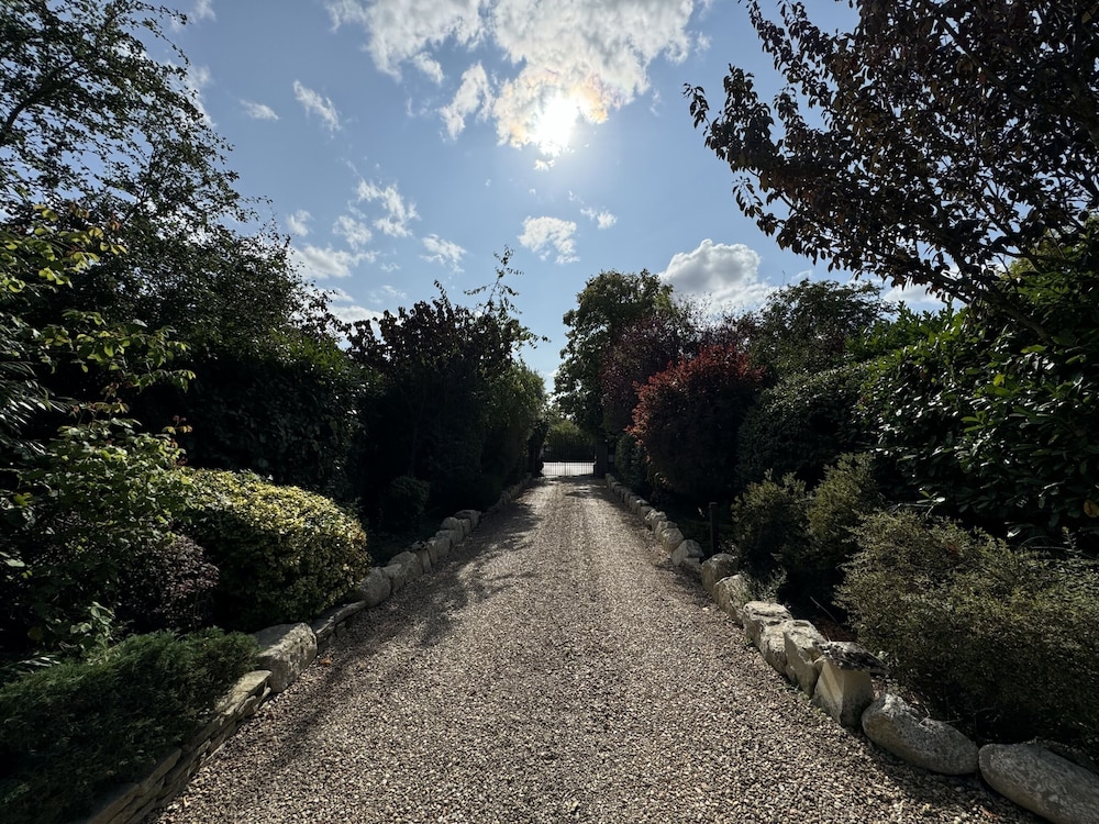 Hookwood Lodge 25/42