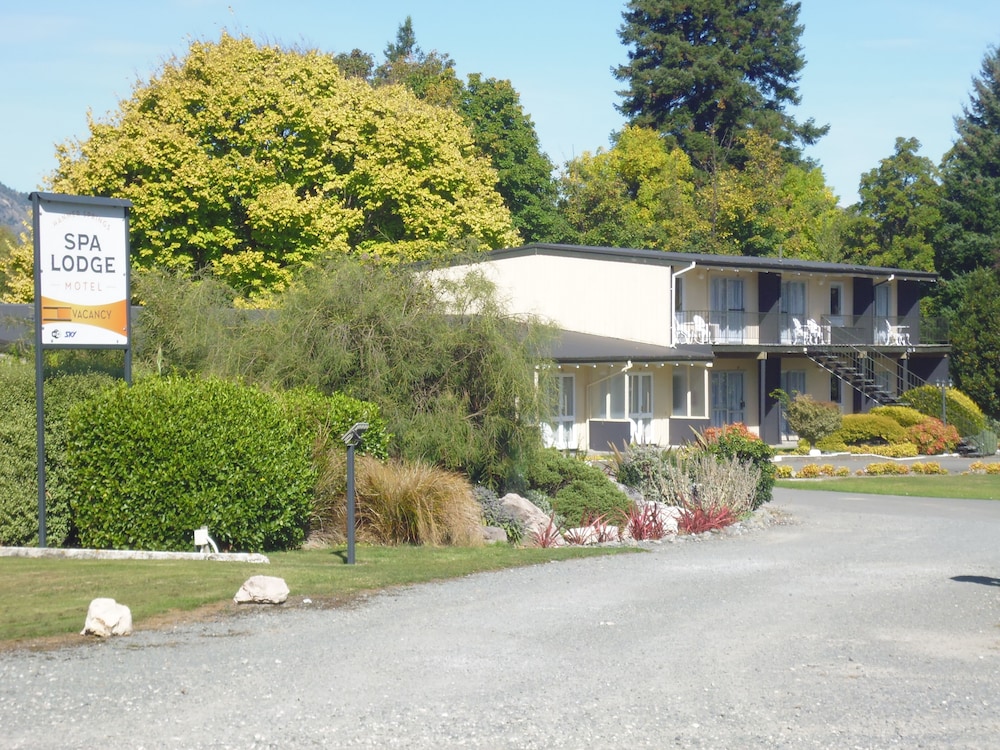 Spa Lodge Motel 4/49