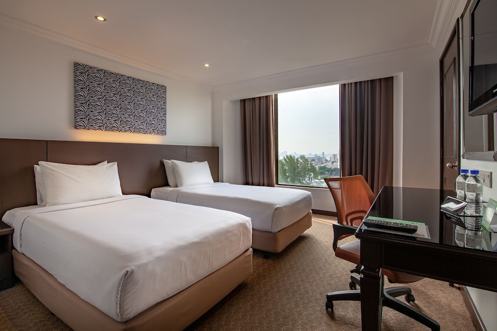 Bayview Hotel Georgetown 9/54