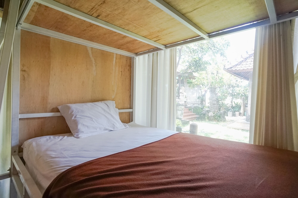 Bali Eco Living Dormitory 14/49