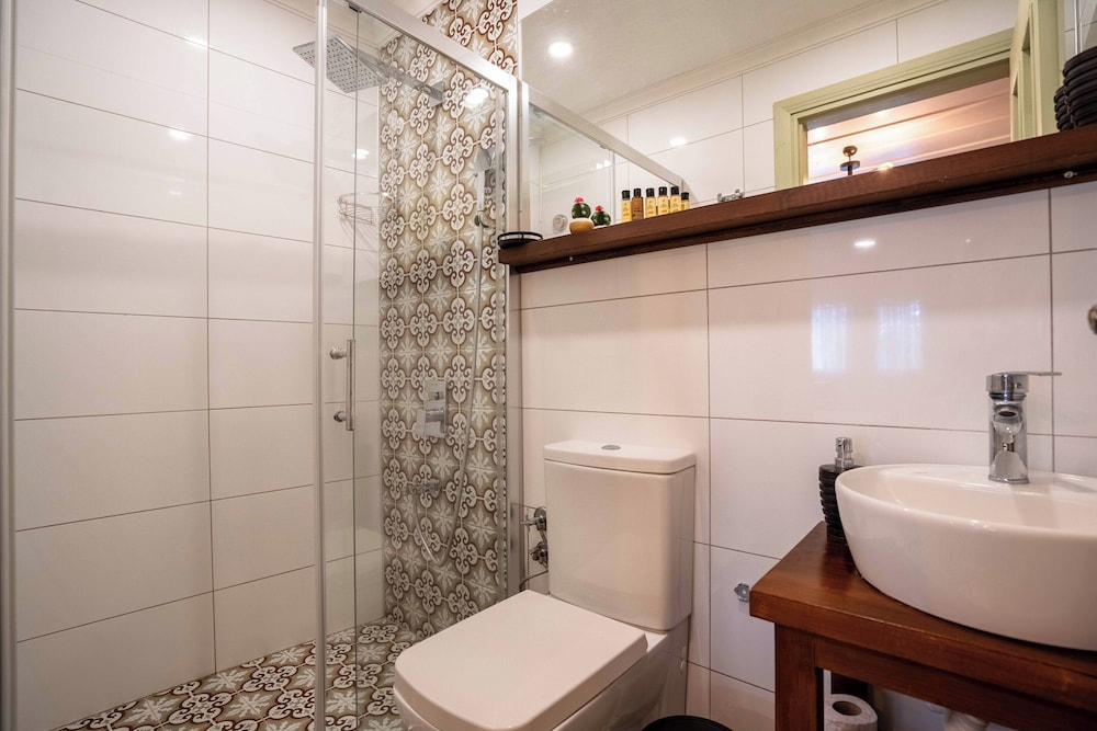 Cunda Tas Otel by Taze 49/50