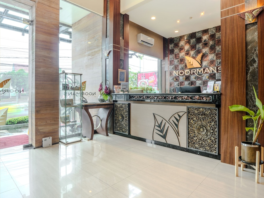 Noormans Hotel Semarang 14/69
