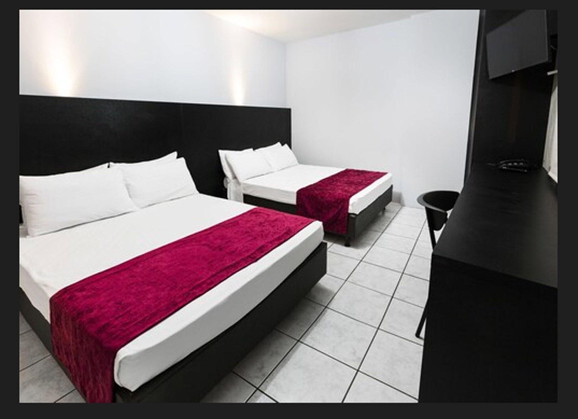 Hotel Gênova 7/51