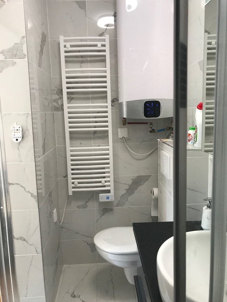شقة سوبيريور بسرير كوين مع أريكة، RESIDENCE AURMAT 3/4