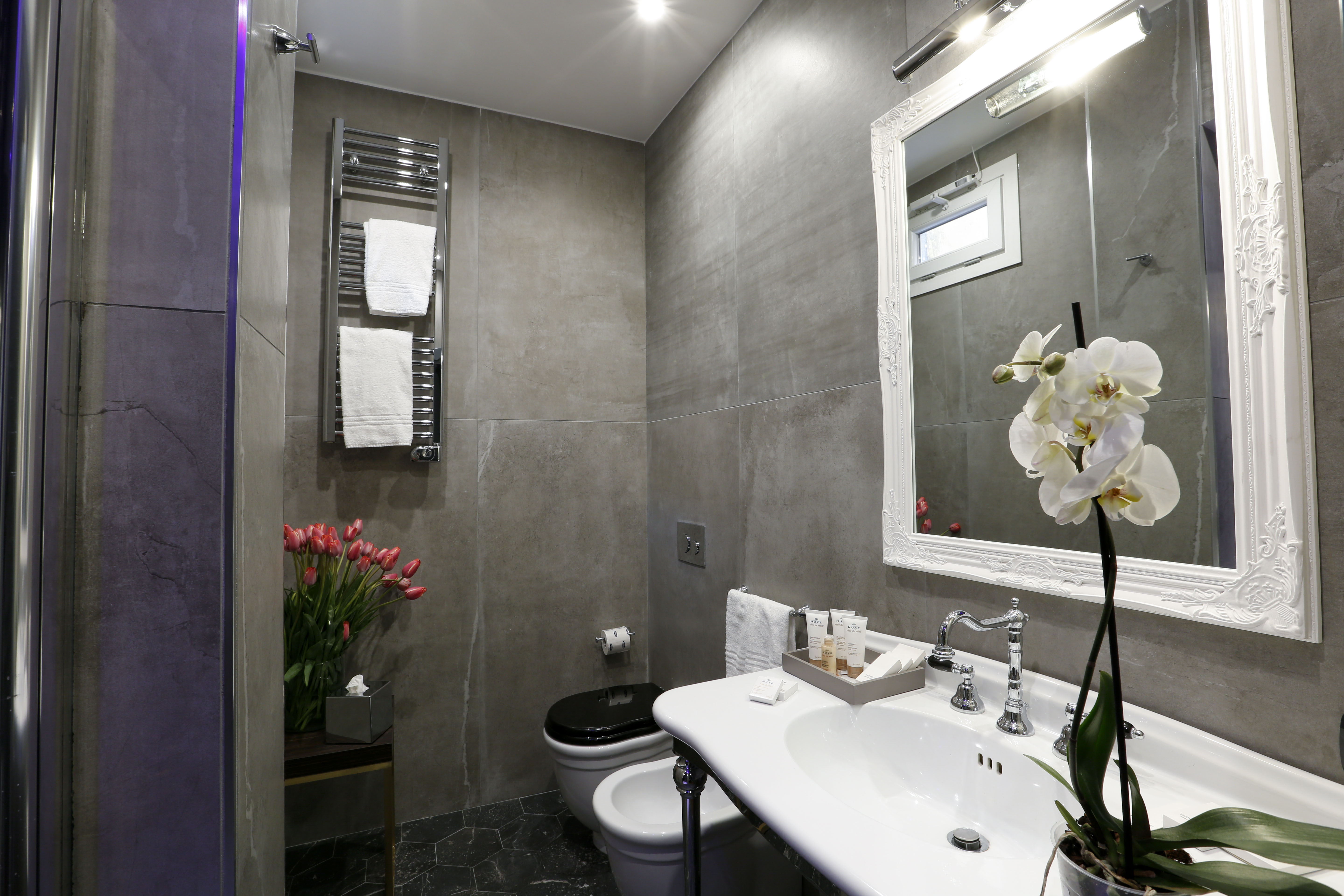 Saint B Boutique Hotel 53/55