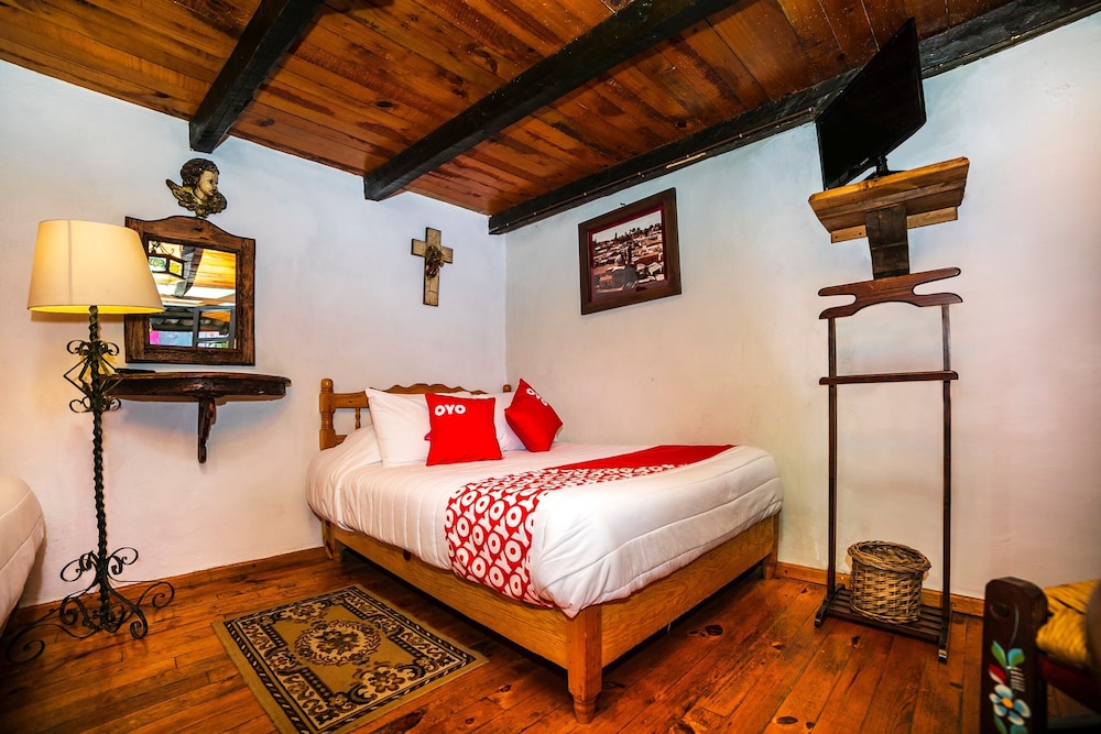 OYO Hotel El Mineral, Tlalpujahua 12/34