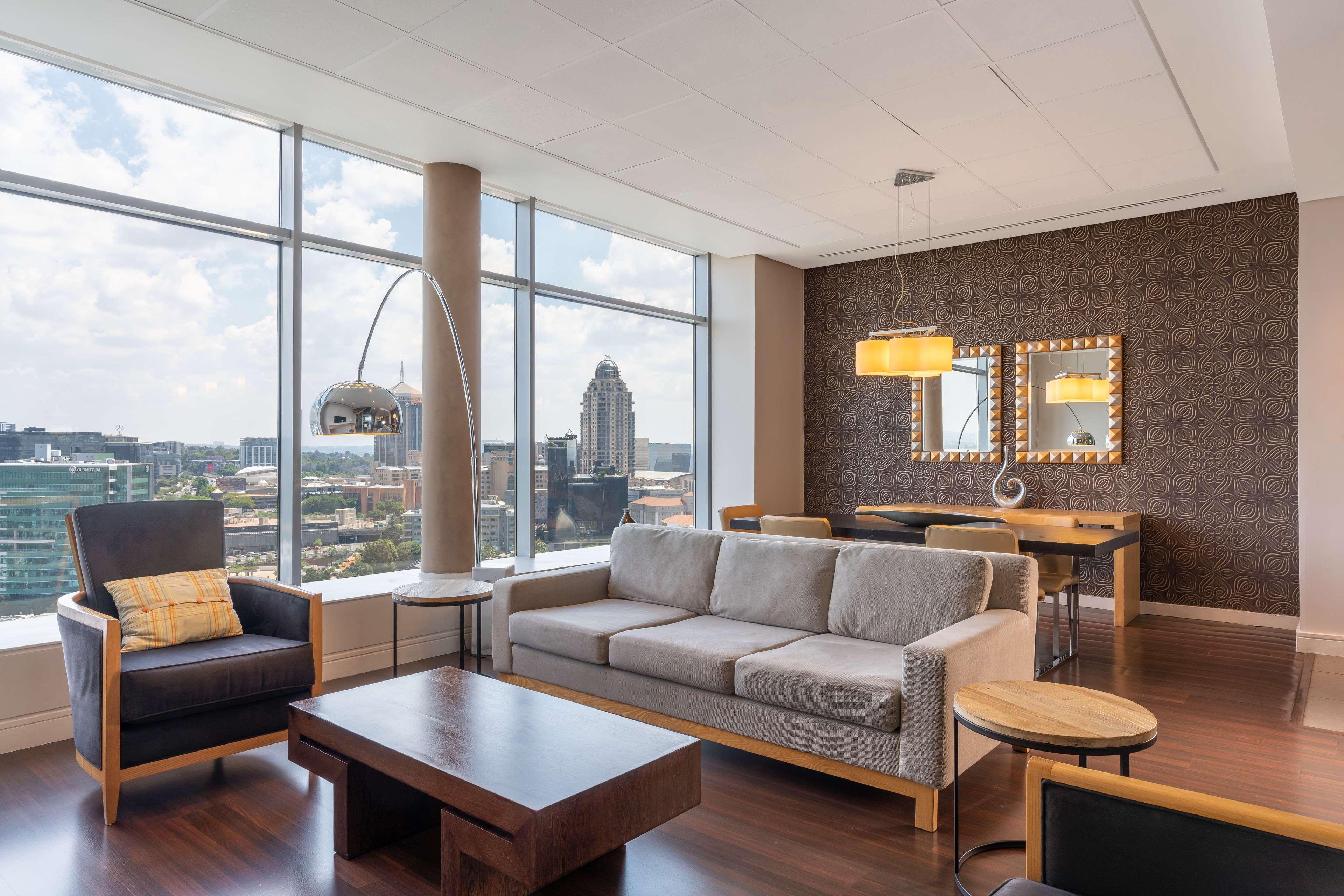 RADISSON BLU HOTEL SANDTON 28/50