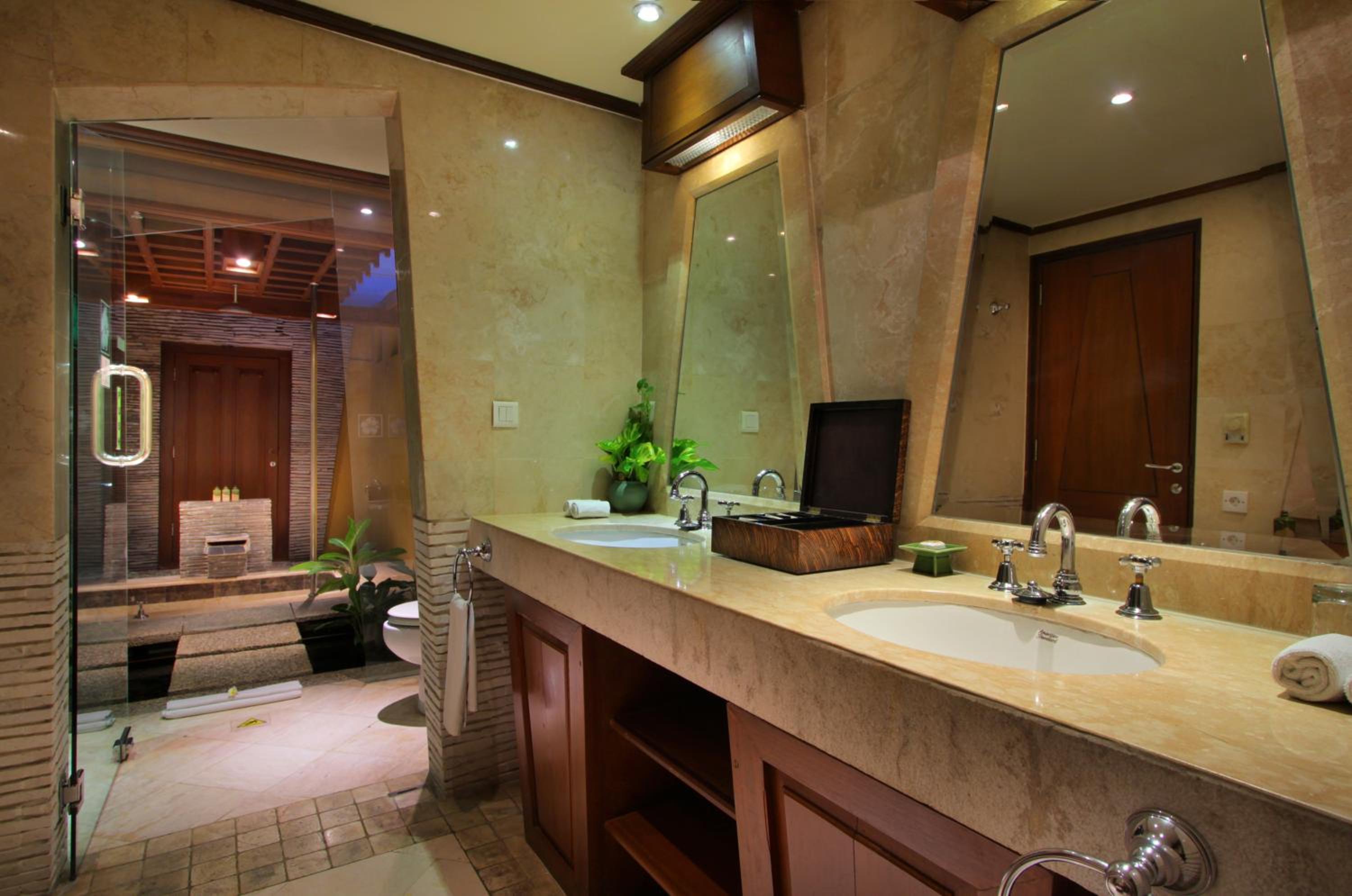 Alam, Villa, Lounge Access
