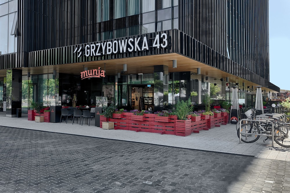Mennica Central Apartments 22/28