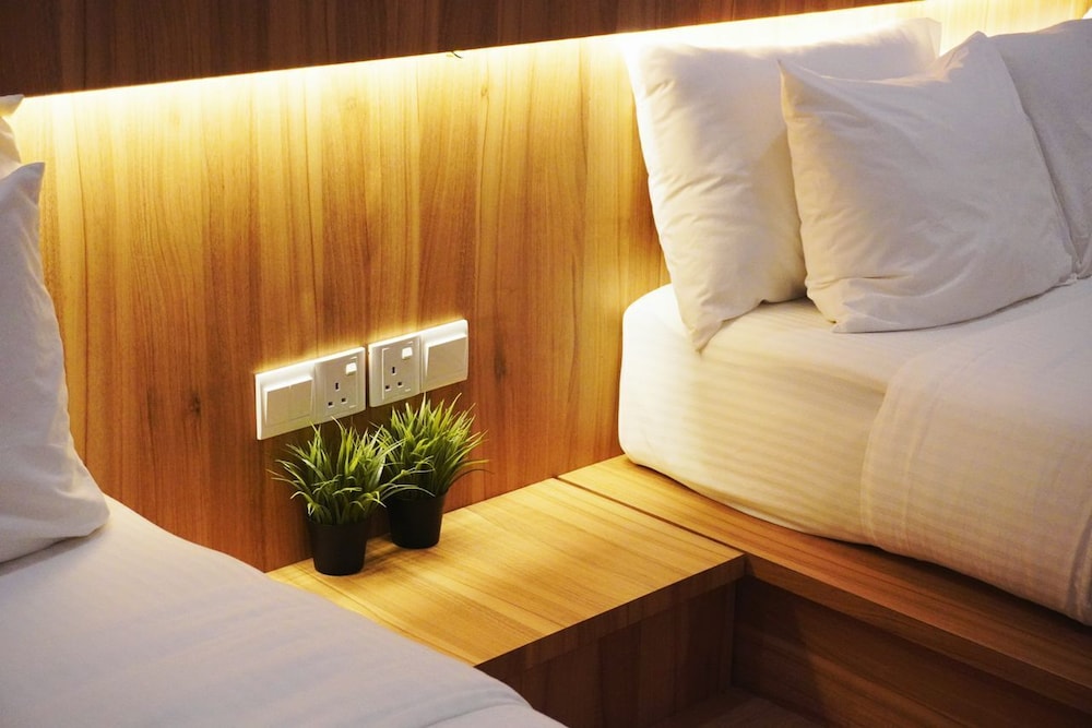 Lot 33 Boutique Hotel 15/50
