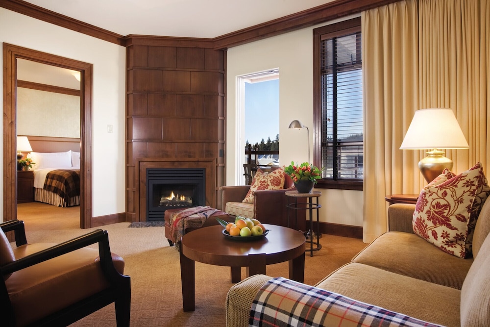 Four Seasons Resort Whistler 68/100