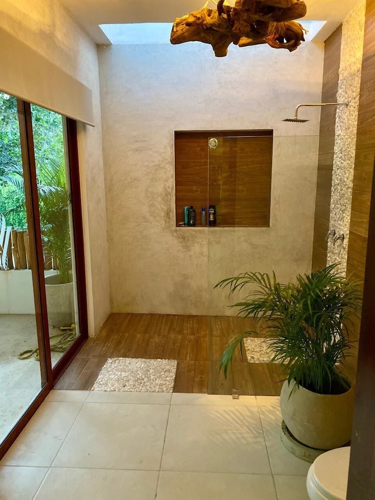 Niik Tulum 13/82