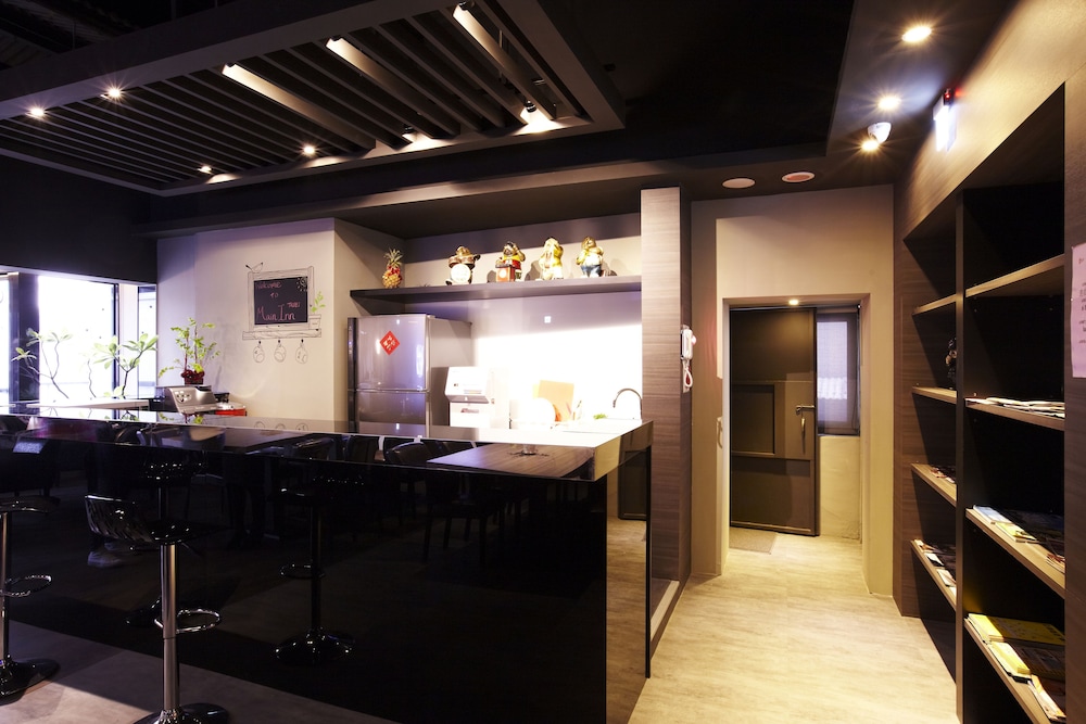 Main Inn 7/46