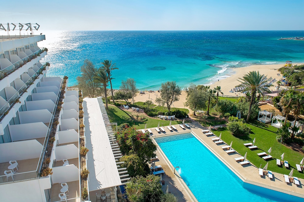Grecian Sands Hotel 65/71