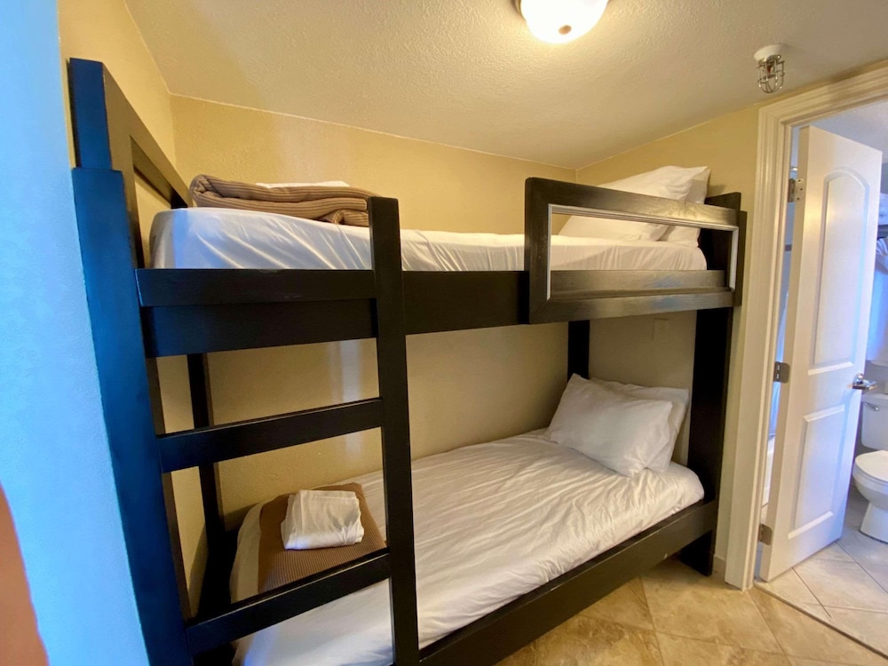 Radisson Suite Hotel Oceanfront 19/64