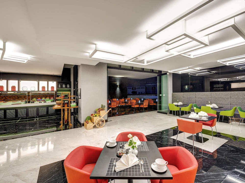 Novotel Sharjah Expo Centre 54/71