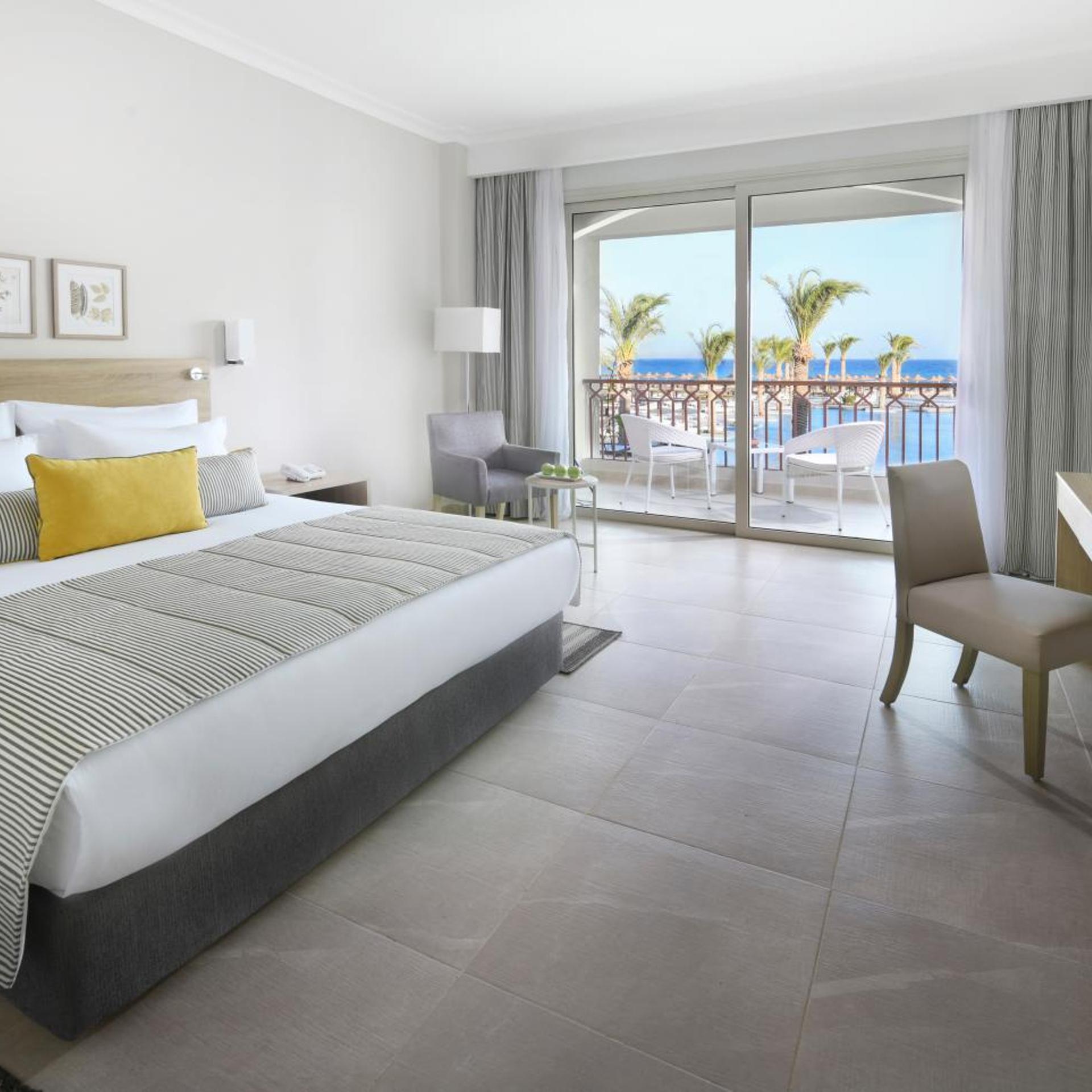 Superior, Double or Twin Bed, Pool and Sea View