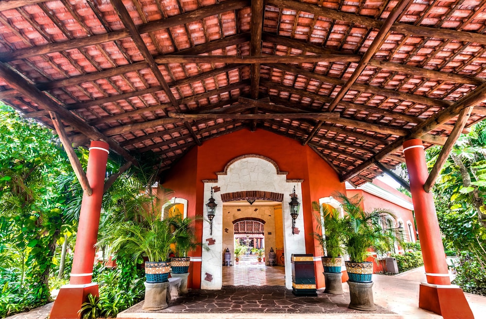 Occidental Cozumel 16/72