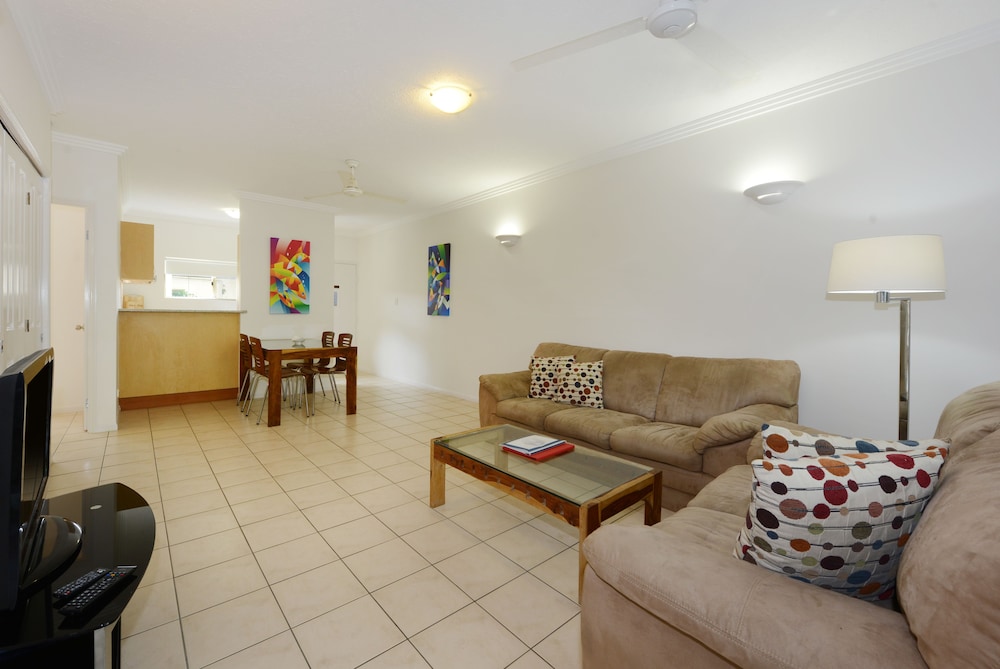 Central Plaza Port Douglas 31/63